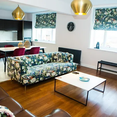 The Captains At Rounton By Maison Parfaite- Sea Views - Parking - Robin Hoods Bay *