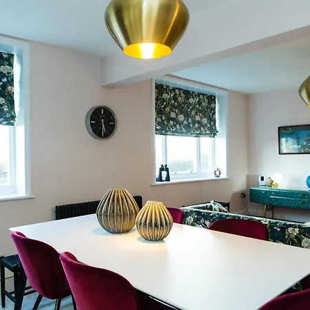 The Captains At Rounton By Maison Parfaite- Sea Views - Parking - Robin Hoods Bay Holiday home Robin Hood's Bay