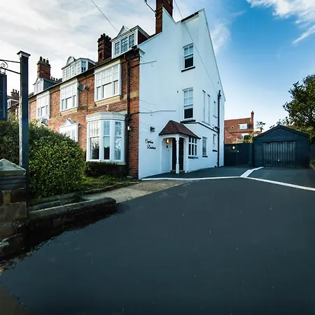 The Captains At Rounton By Maison Parfaite- Sea Views - Parking - Robin Hoods Bay Robin Hood's Bay